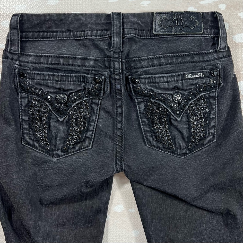 Miss Me Black Embellished Women's Jeans Signature Stretch Skinny Angel Wings W26 - Picture 3 of 9